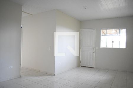 Sala de casa para alugar com 3 quartos, 100m² em Uberaba, Curitiba