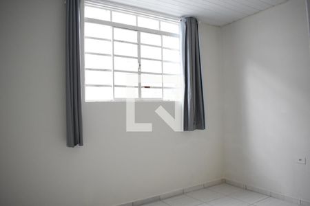 Quarto 2 de casa para alugar com 3 quartos, 100m² em Uberaba, Curitiba