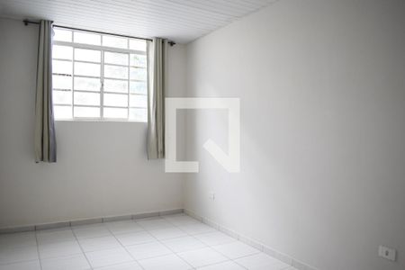 Quarto 1 de casa para alugar com 3 quartos, 100m² em Uberaba, Curitiba
