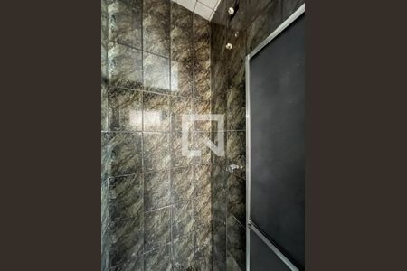 Casa à venda com 174m², 5 quartos e 1 vagaBanheiro 