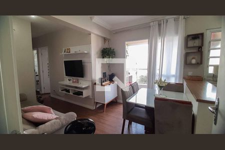 Sala  de apartamento para alugar com 2 quartos, 48m² em Padroeira, Osasco