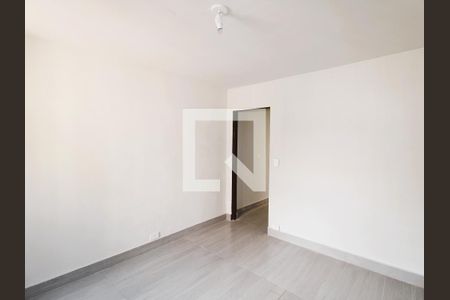 Sala de casa para alugar com 2 quartos, 40m² em Vila Mazzei, São Paulo