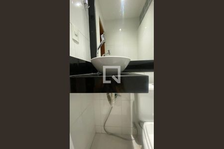 Lavabo de apartamento para alugar com 3 quartos, 69m² em Havaí, Belo Horizonte