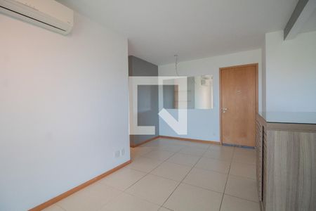 Sala  de apartamento à venda com 2 quartos, 66m² em Recreio dos Bandeirantes, Rio de Janeiro