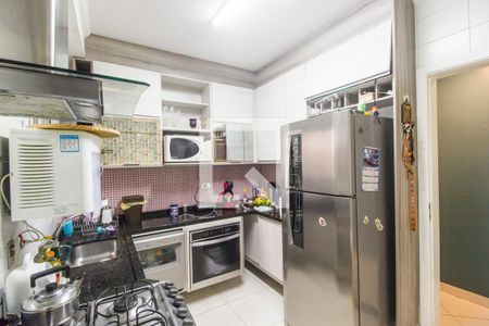 Apartamento à venda com 105m², 3 quartos e 2 vagas Apartamento à venda com 105m², 3 quartos e 2 vagasCozinha