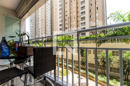 Apartamento à venda com 105m², 3 quartos e 2 vagas Apartamento à venda com 105m², 3 quartos e 2 vagasVaranda gourmet