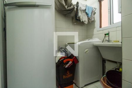 Apartamento à venda com 105m², 3 quartos e 2 vagas Apartamento à venda com 105m², 3 quartos e 2 vagasÁrea de Serviço