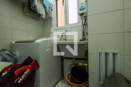 Apartamento à venda com 105m², 3 quartos e 2 vagas Apartamento à venda com 105m², 3 quartos e 2 vagasÁrea de Serviço