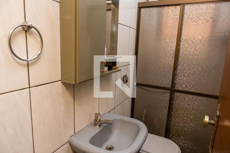 Casa à venda com 225m², 4 quartos e 4 vagas Casa à venda com 225m², 4 quartos e 4 vagasBanheiro 2