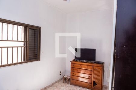 Casa à venda com 225m², 4 quartos e 4 vagas Casa à venda com 225m², 4 quartos e 4 vagasQuarto 3