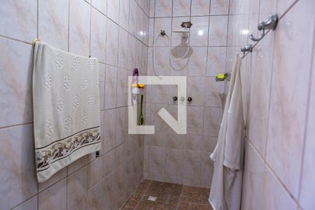 Casa à venda com 225m², 4 quartos e 4 vagas Casa à venda com 225m², 4 quartos e 4 vagasBanheiro