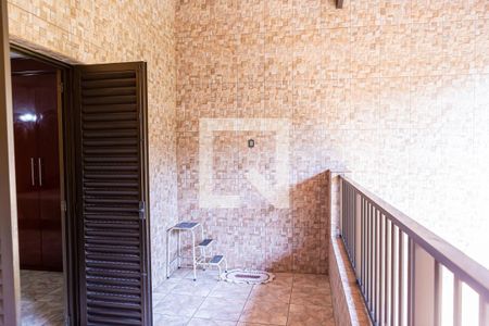 Casa à venda com 225m², 4 quartos e 4 vagas Casa à venda com 225m², 4 quartos e 4 vagasvaranda do Quarto 1