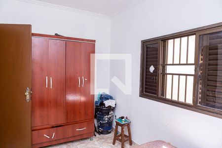Casa à venda com 225m², 4 quartos e 4 vagas Casa à venda com 225m², 4 quartos e 4 vagasQuarto 2