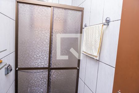 Casa à venda com 225m², 4 quartos e 4 vagas Casa à venda com 225m², 4 quartos e 4 vagasBanheiro 2