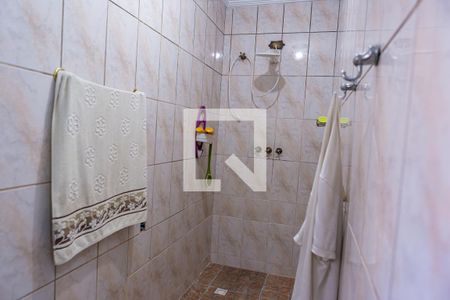 Casa à venda com 225m², 4 quartos e 4 vagas Casa à venda com 225m², 4 quartos e 4 vagasBanheiro