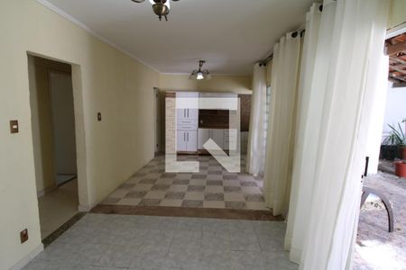 Sala / Cozinha de casa para alugar com 1 quarto, 70m² em Tremembé, São Paulo