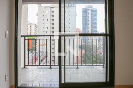 Vista da Sala e Cozinha de apartamento à venda com 1 quarto, 30m² em Pompeia, São Paulo