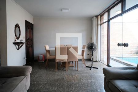 Sala de casa para alugar com 3 quartos, 175m² em Vila Mesquita, São Paulo