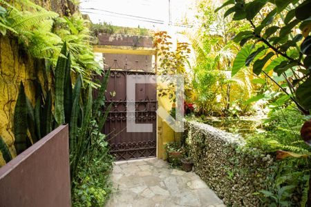 Casa à venda com 140m², 2 quartos e 3 vagasEntrada