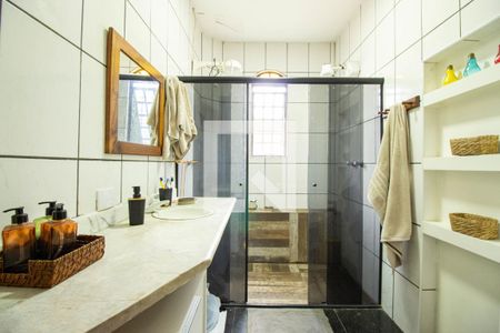 Casa à venda com 140m², 2 quartos e 3 vagasBanheiro