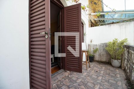 Casa à venda com 140m², 2 quartos e 3 vagasVaranda do Quarto 1
