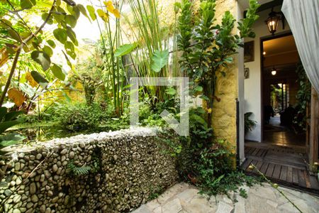 Casa à venda com 140m², 2 quartos e 3 vagasEntrada