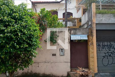 Casa à venda com 140m², 2 quartos e 3 vagasFachada da casa