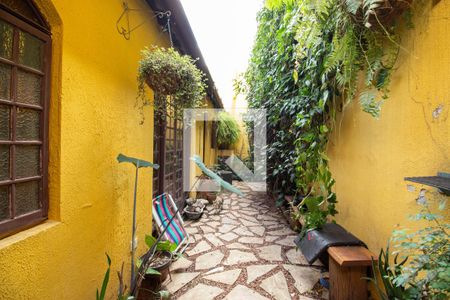 Casa à venda com 140m², 2 quartos e 3 vagasQuintal