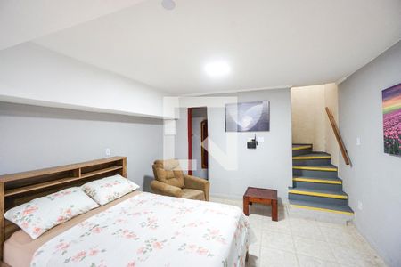 Quarto e sala de kitnet/studio para alugar com 1 quarto, 30m² em Penha de França, São Paulo