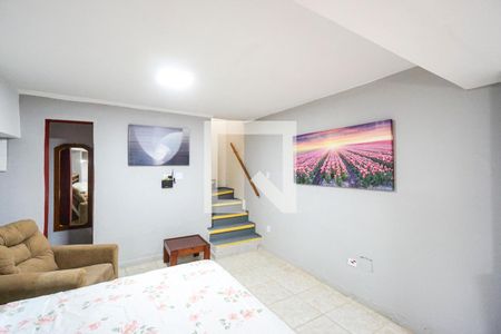 Quarto e sala de kitnet/studio para alugar com 1 quarto, 30m² em Penha de França, São Paulo