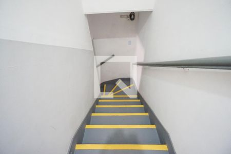 Studio para alugar com 31m², 1 quarto e sem vaga Studio para alugar com 31m², 1 quarto e sem vagaEscada