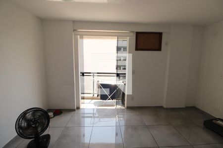 Sala de apartamento para alugar com 2 quartos, 76m² em Todos Os Santos, Rio de Janeiro