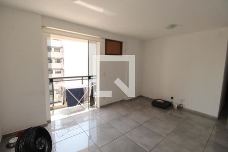 Sala de apartamento para alugar com 2 quartos, 76m² em Todos Os Santos, Rio de Janeiro