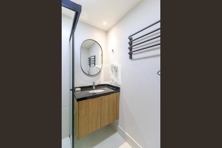 Banheiro de kitnet/studio à venda com 1 quarto, 20m² em Jardim das Acácias, São Paulo