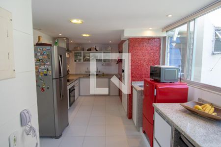 Apartamento à venda com 108m², 2 quartos e 1 vagaCozinha