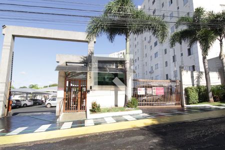 Apartamento para alugar com 50m², 2 quartos e 1 vagaFachada e portaria