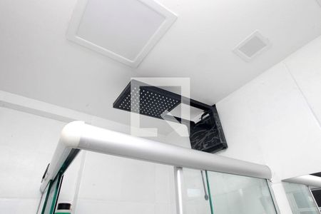 Banheiro de kitnet/studio à venda com 1 quarto, 24m² em Centro Histórico, Porto Alegre