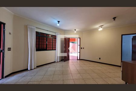 Sala de casa para alugar com 3 quartos, 150m² em Cidade Universitária, Campinas