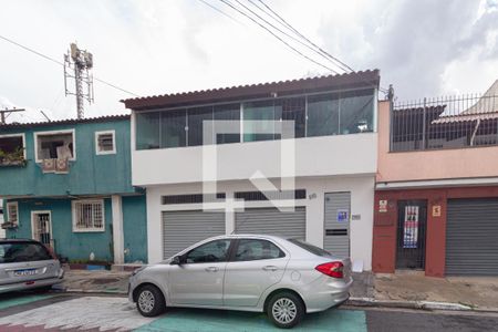 Casa à venda com 180m², 2 quartos e 2 vagasFachada