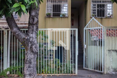 Casa para alugar com 49m², 2 quartos e sem vagaFachada