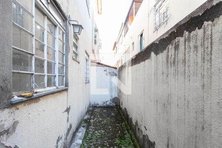 Casa para alugar com 49m², 2 quartos e sem vagaQuintal