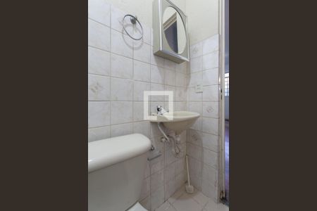 Casa para alugar com 49m², 2 quartos e sem vagaBanheiro