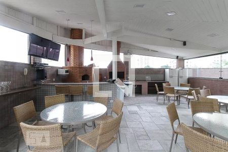 Apartamento à venda com 190m², 3 quartos e 4 vagasChurrasqueira