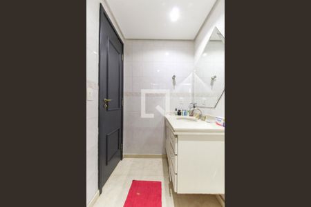 Apartamento à venda com 190m², 3 quartos e 4 vagasBanheiro da Suíte 2