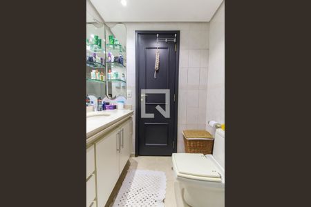 Apartamento à venda com 190m², 3 quartos e 4 vagasBanheiro da Suíte 3