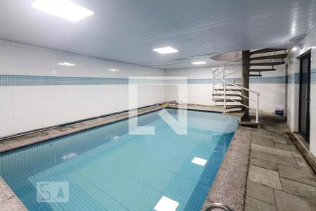 Apartamento à venda com 190m², 3 quartos e 4 vagasPiscina Coberta