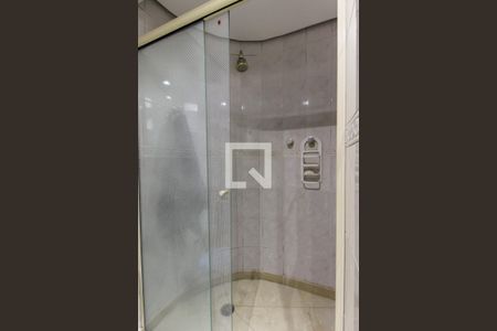 Apartamento à venda com 190m², 3 quartos e 4 vagasBanheiro da Suíte 3