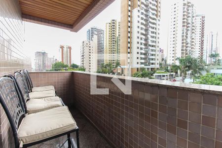 Apartamento à venda com 190m², 3 quartos e 4 vagasVaranda da Sala 1