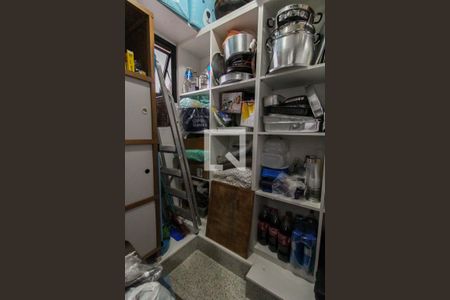 Apartamento à venda com 190m², 3 quartos e 4 vagasDespensa