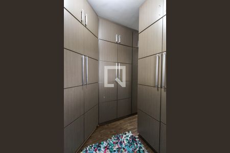 Apartamento à venda com 190m², 3 quartos e 4 vagasCloset da Suíte 1